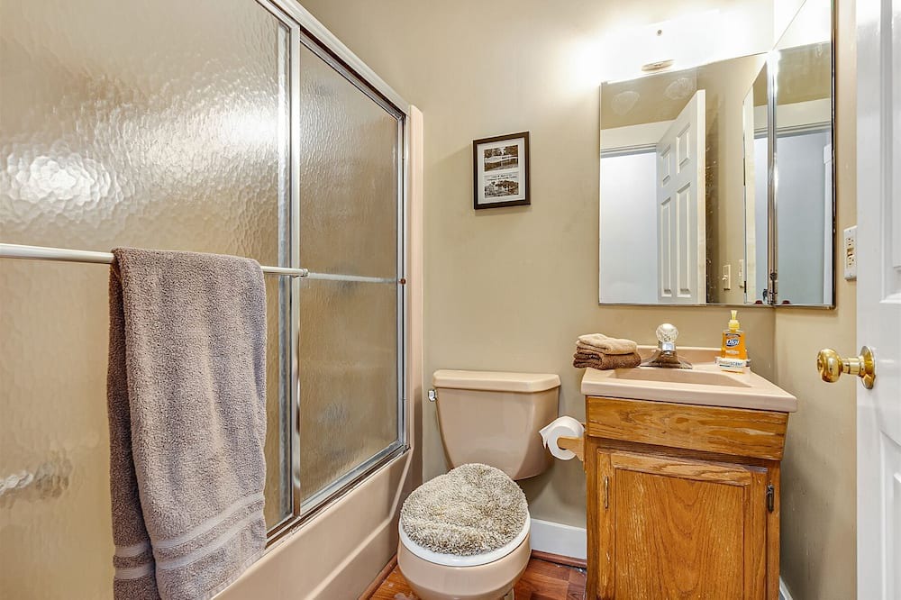 Photo of Bathroom in Bryant Pond