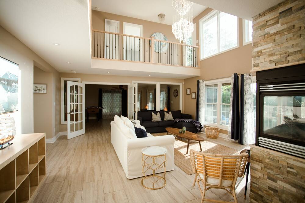 Photo of Livingroom in Orillia