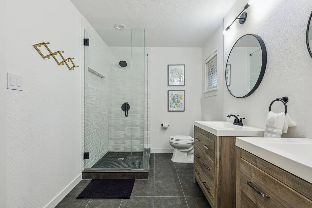 Photo of Bathroom in Grapevine