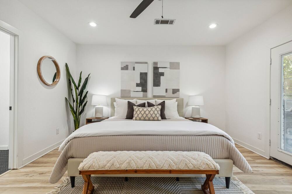 Photo of Bedroom in Grapevine