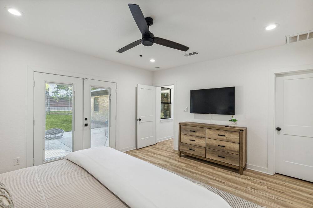 Photo of Bedroom in Grapevine