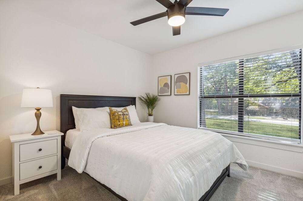 Photo of Bedroom in Grapevine