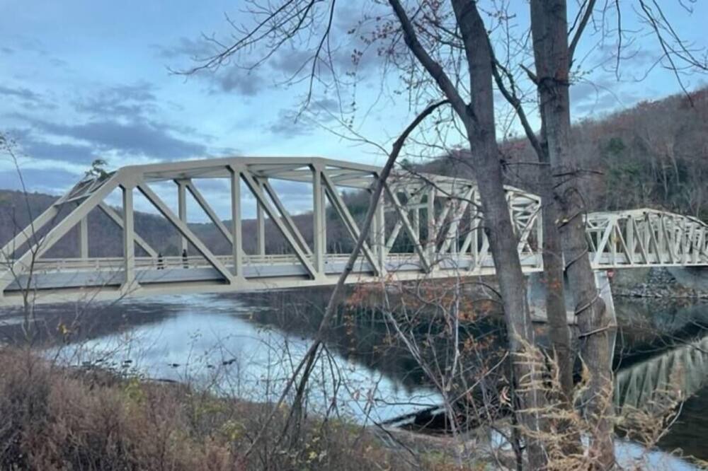 Photo of Others in Pond Eddy