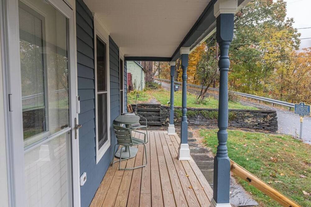 Photo of Outdoor in Pond Eddy