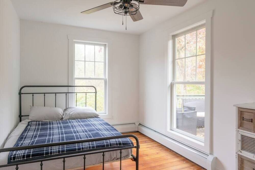 Photo of Others in Pond Eddy