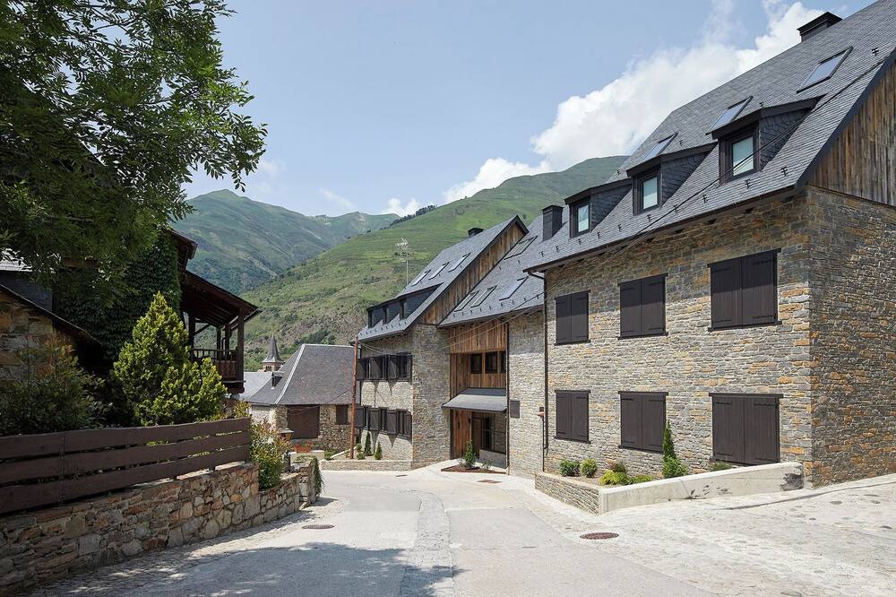 Photo of Outdoor in Arties