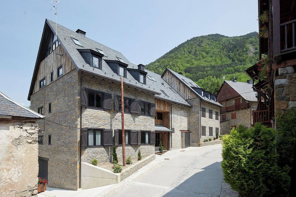 Photo of Outdoor in Arties
