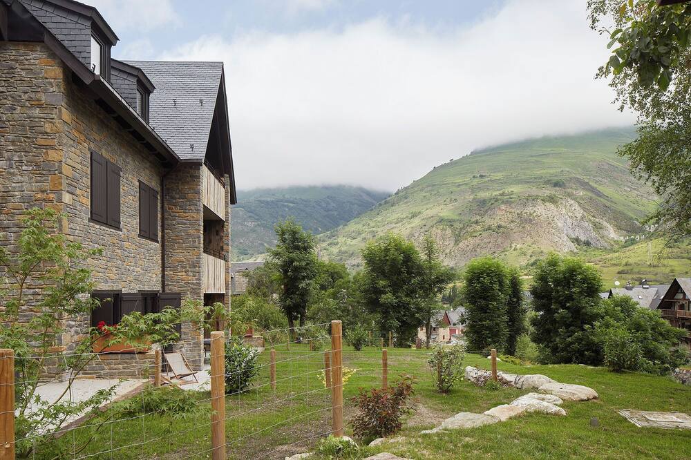 Photo of Outdoor in Arties