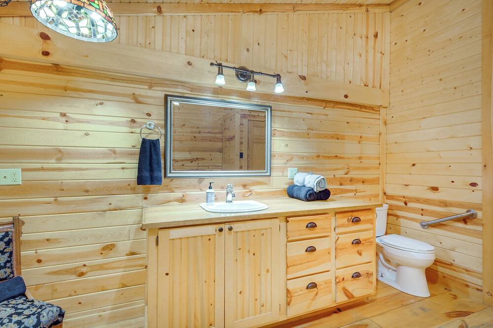 Photo of Bathroom in Turners