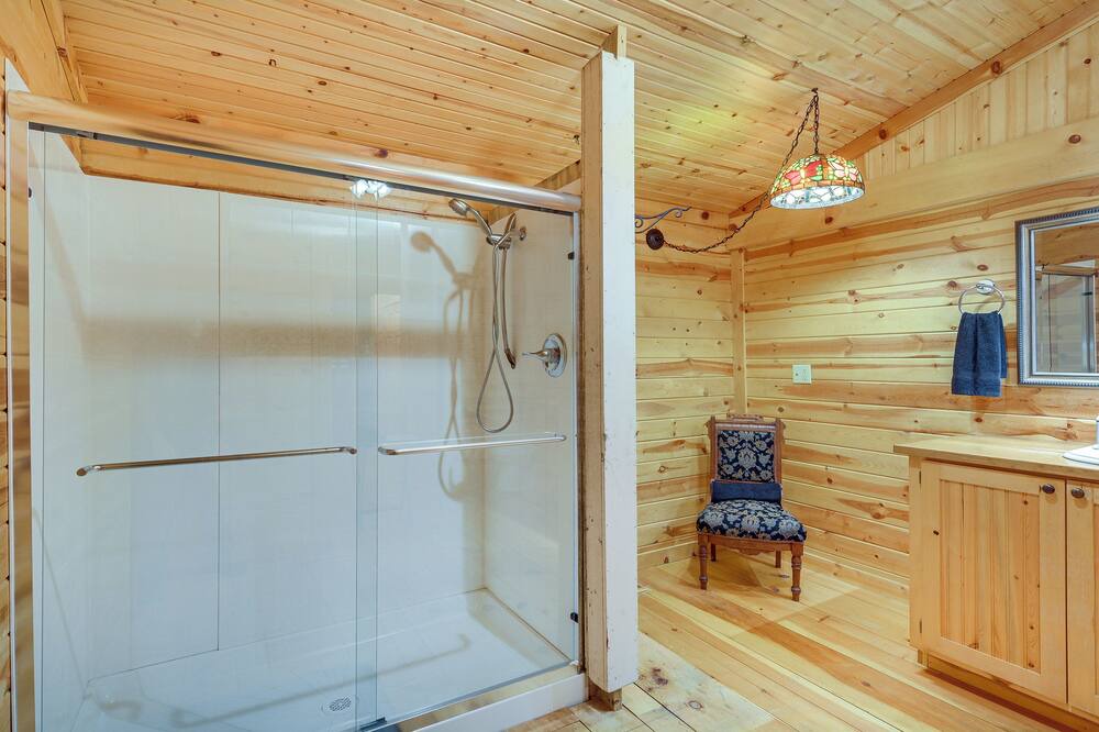Photo of Bathroom in Turners