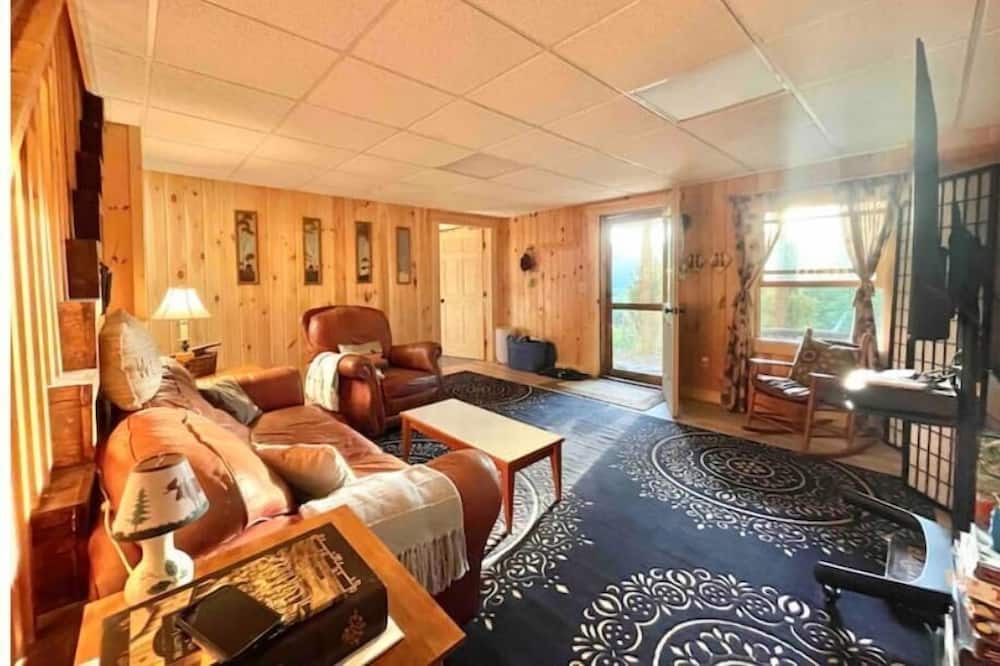 Photo of Others in Clemons