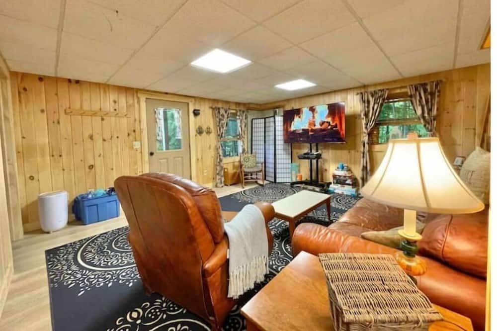 Photo of Others in Clemons