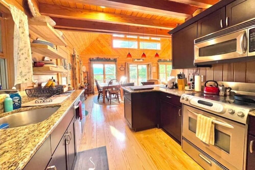 Photo of Kitchen in Clemons