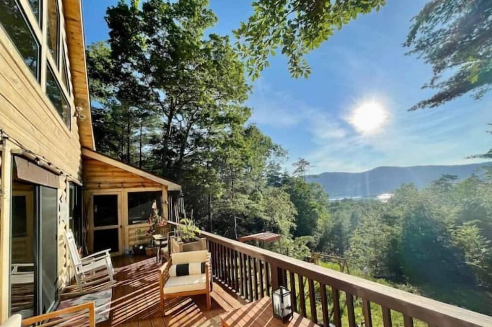 Photo of Outdoor in Clemons