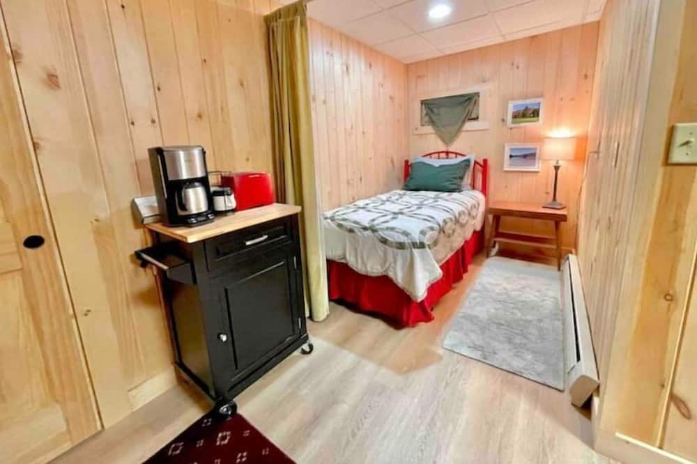 Photo of Bedroom in Clemons