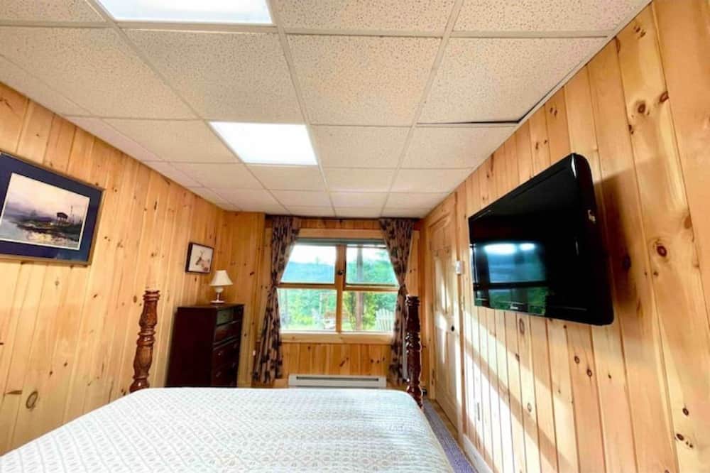 Photo of Bedroom in Clemons