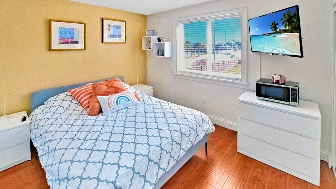 Photo of Bedroom in Cutler Bay