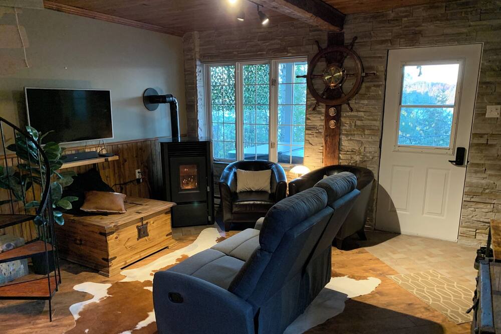 Photo of Livingroom in Saint-Denis-de-Brompton