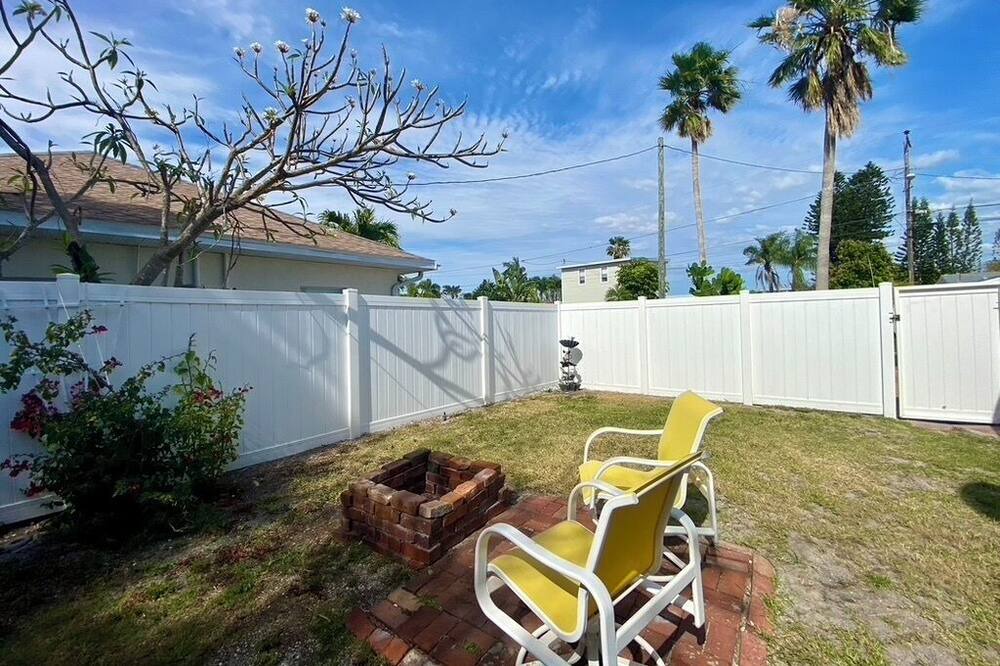 Photo of Outdoor in Belle Vista