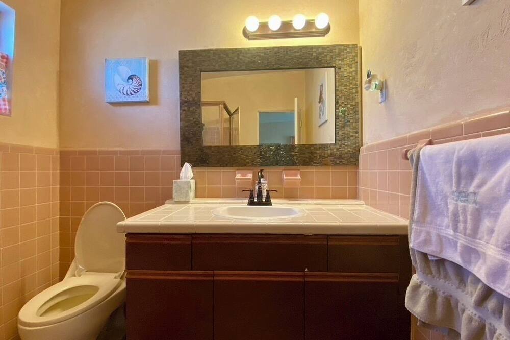 Photo of Bathroom in Belle Vista