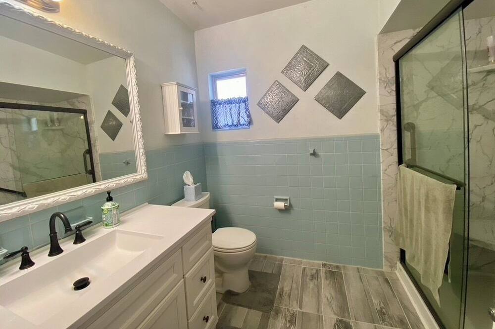 Photo of Bathroom in Belle Vista