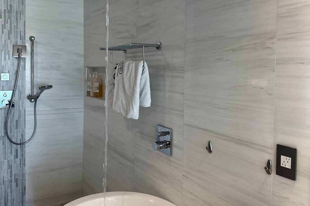 Photo of Bathroom in Old Towne