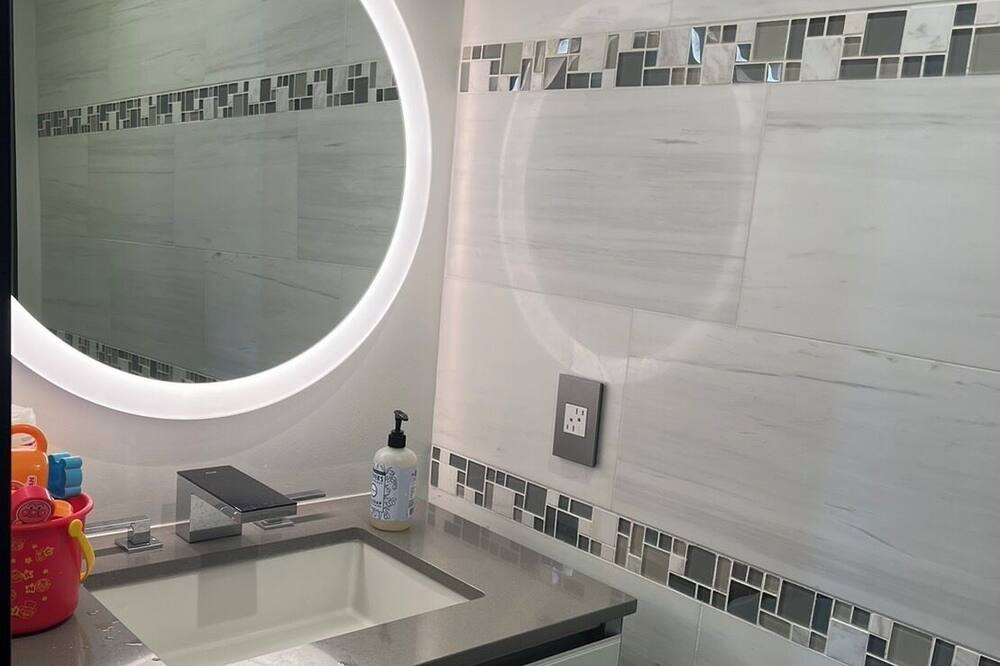 Photo of Bathroom in Old Towne