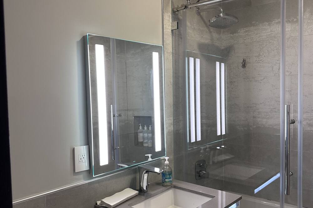 Photo of Bathroom in Old Towne