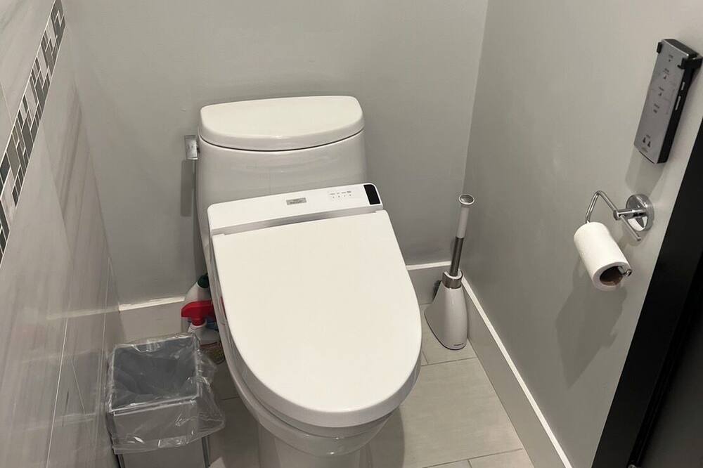 Photo of Bathroom in Old Towne