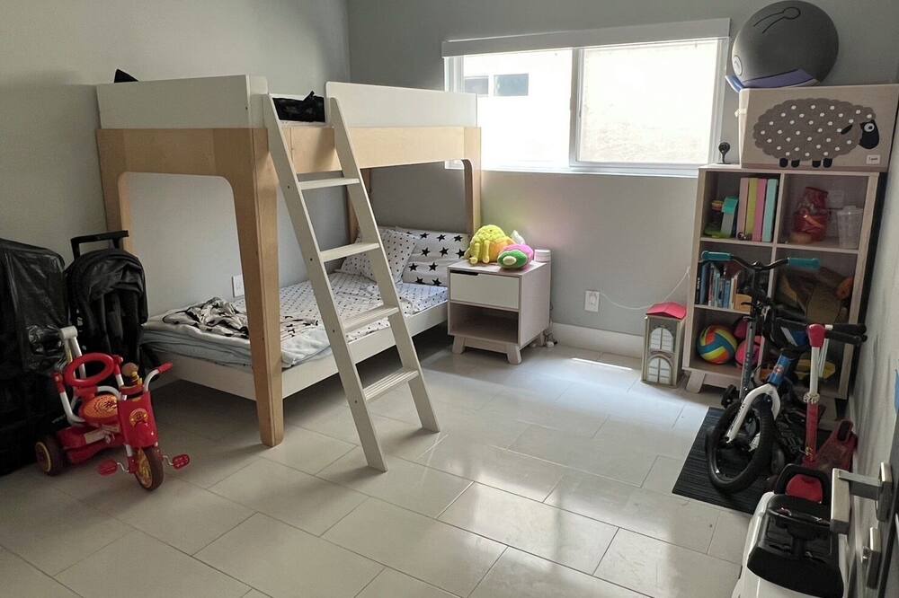 Photo of Bedroom in Old Towne