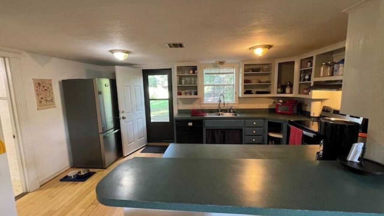 Photo of Kitchen in Henryetta