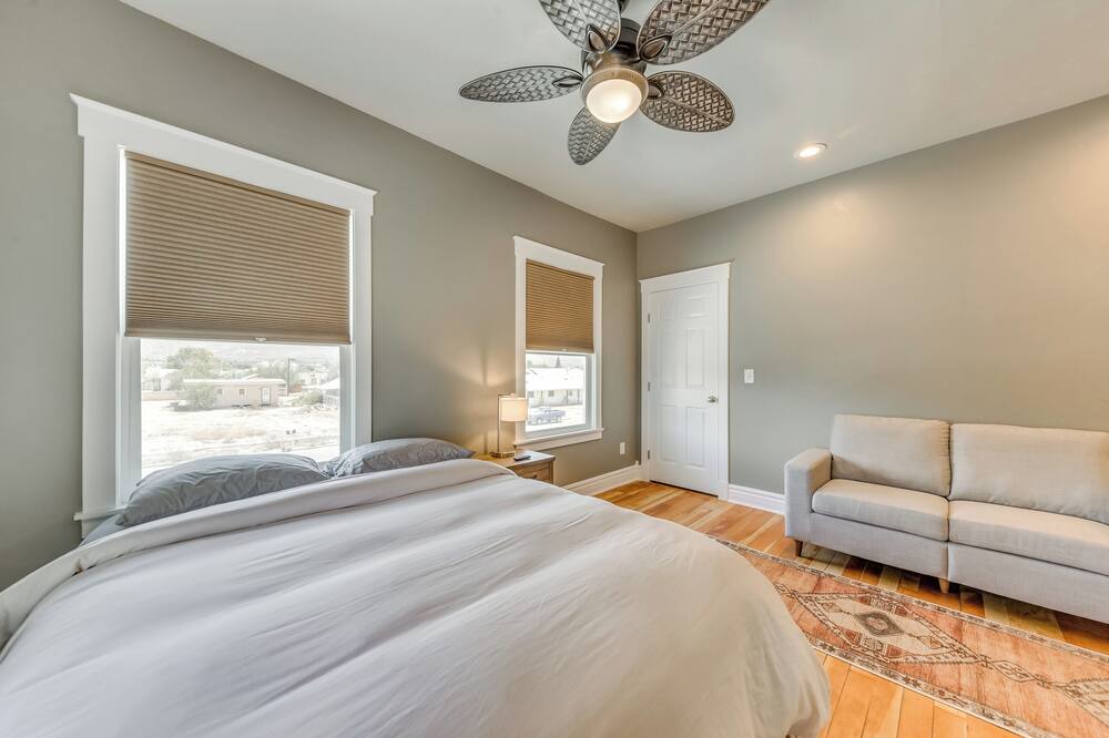 Photo of Bedroom in Alamogordo