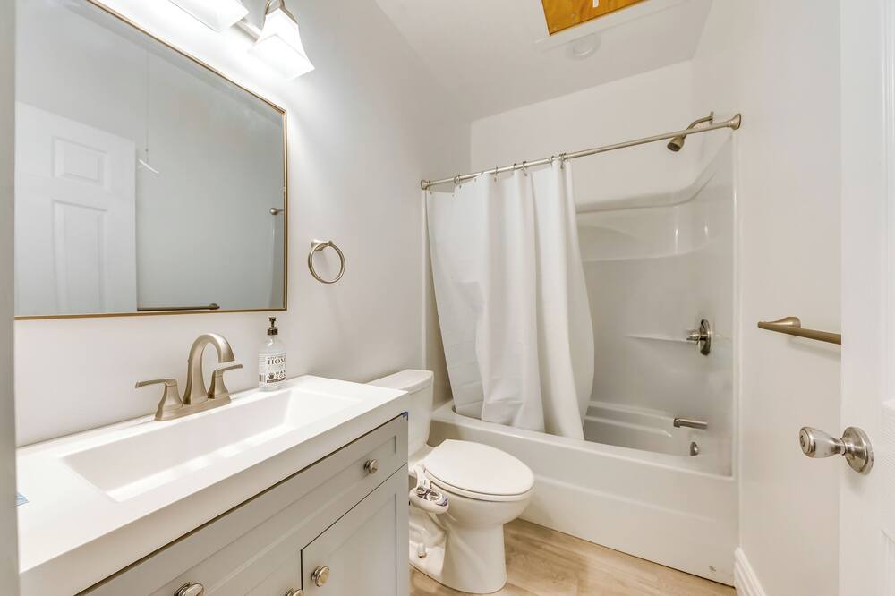 Photo of Bathroom in Alamogordo