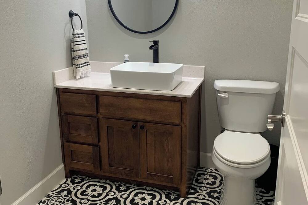 Photo of Bathroom in Pryor