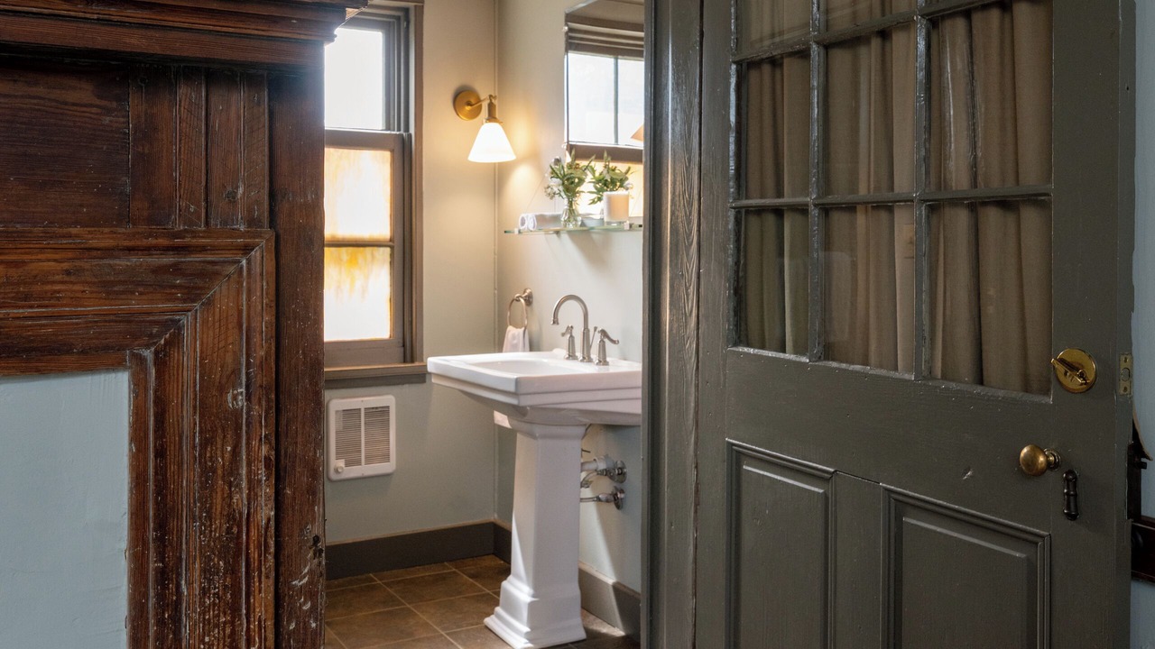 Photo of Bathroom in North Garden