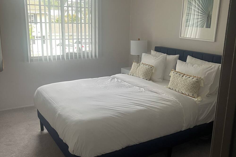 Photo of Bedroom in Downtown