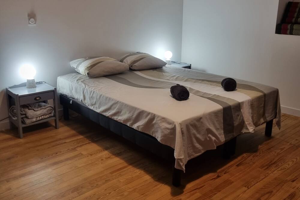 Photo of Bedroom in Four