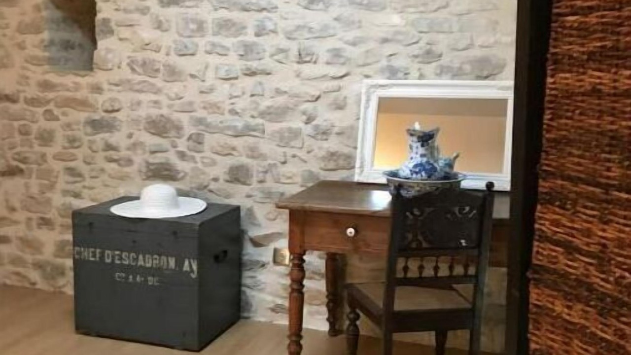 Photo of Others in Gailhan