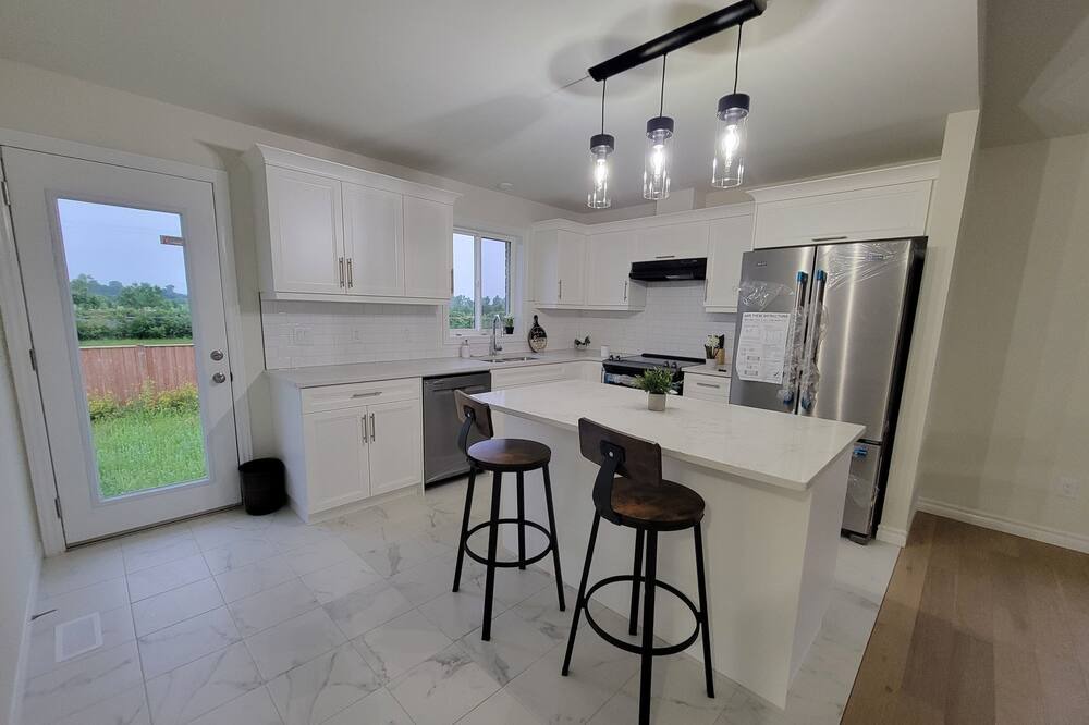 Photo of Kitchen in Lakeshore