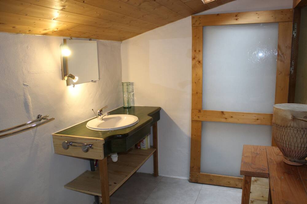 Photo of Bathroom in Bethmale