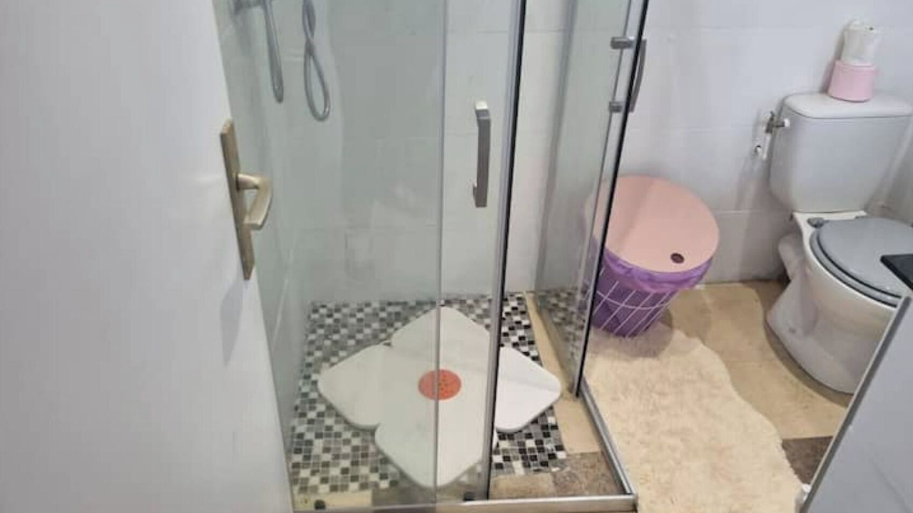 Photo of Others in Persan