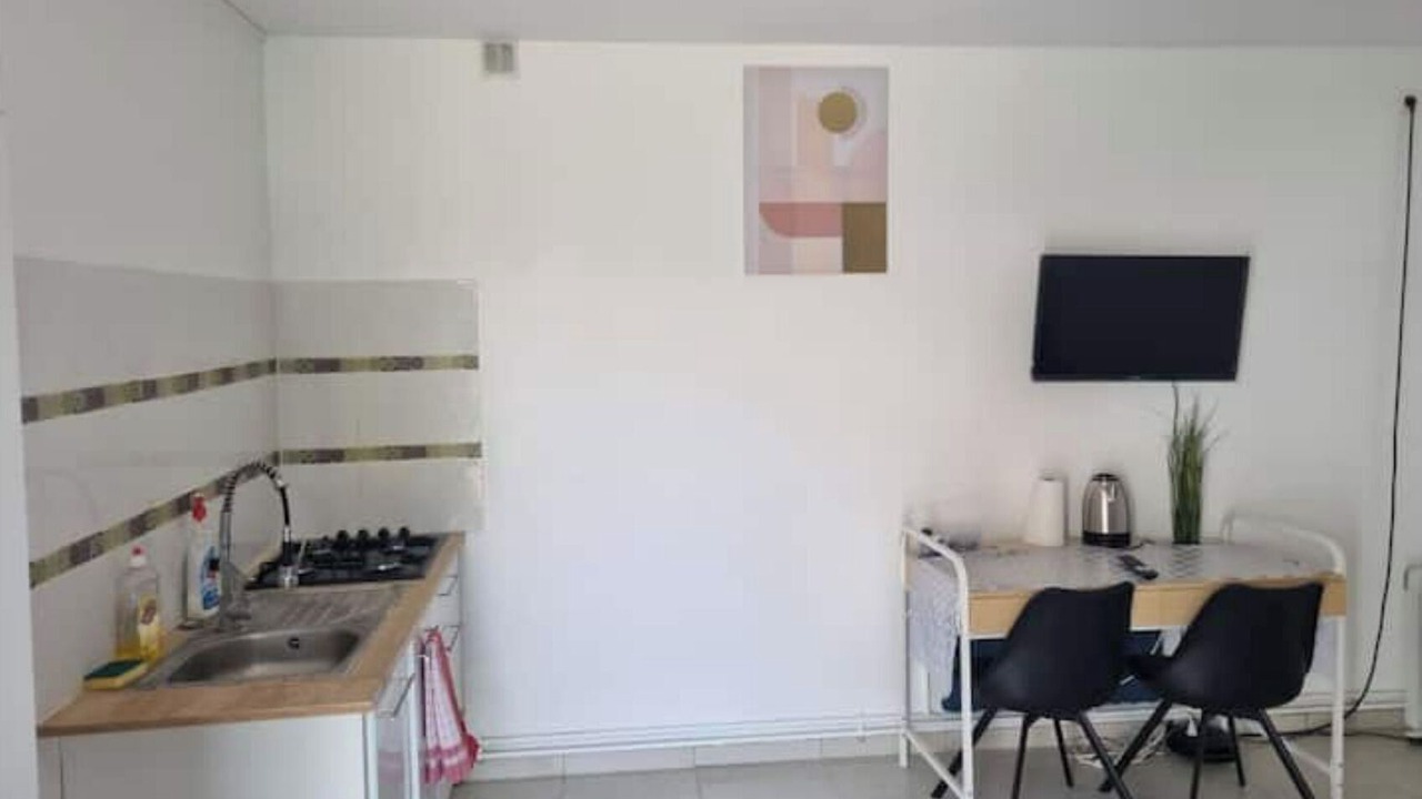 Photo of Others in Persan