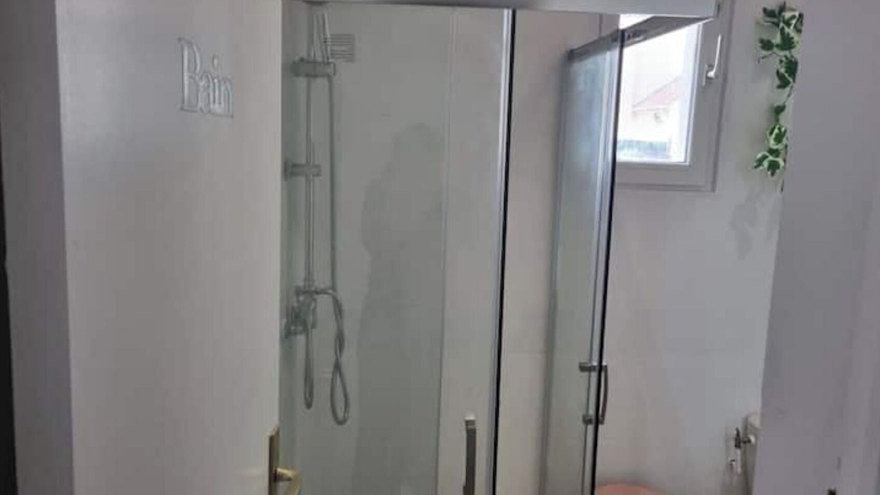 Photo of Others in Persan