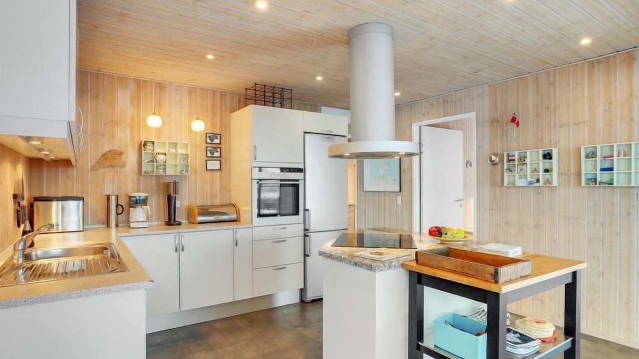 Photo of Kitchen in Fur