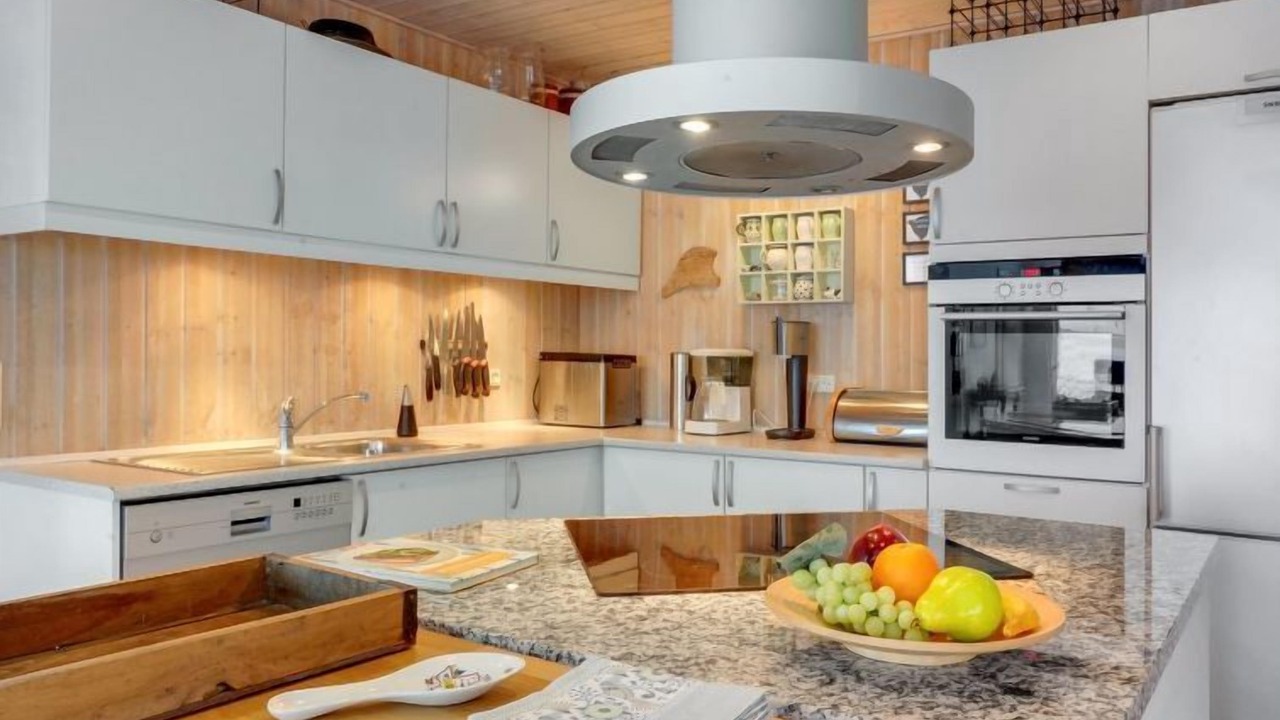 Photo of Kitchen in Fur