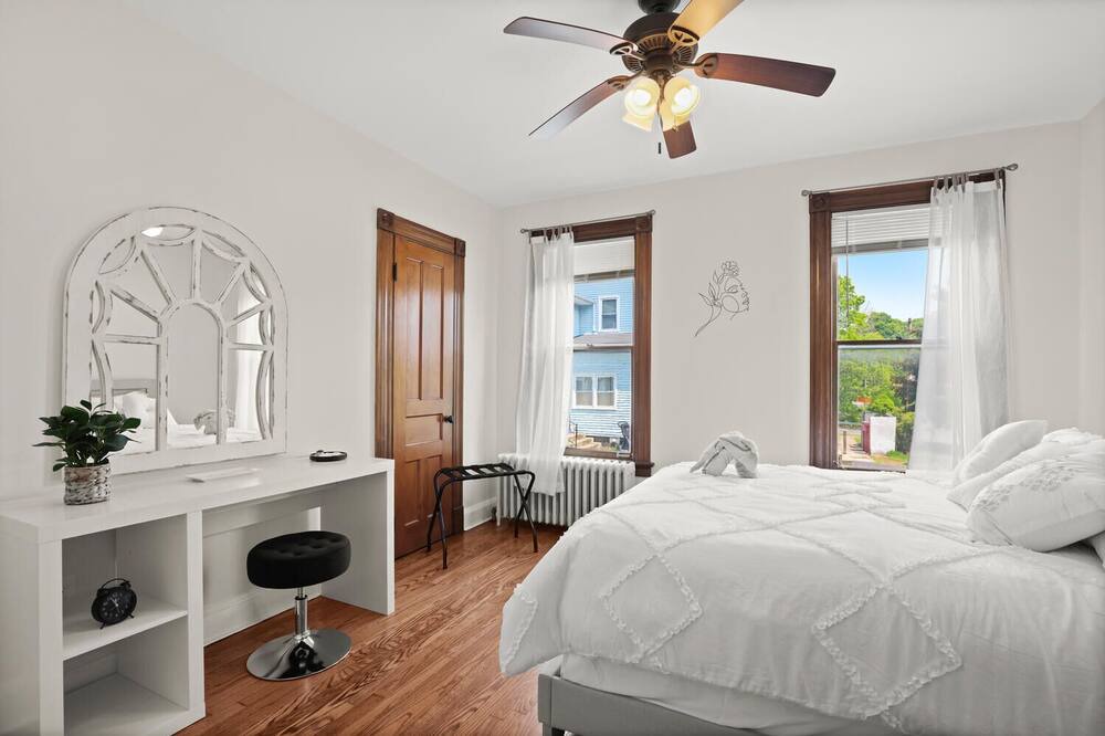 Photo of Bedroom in Naugatuck