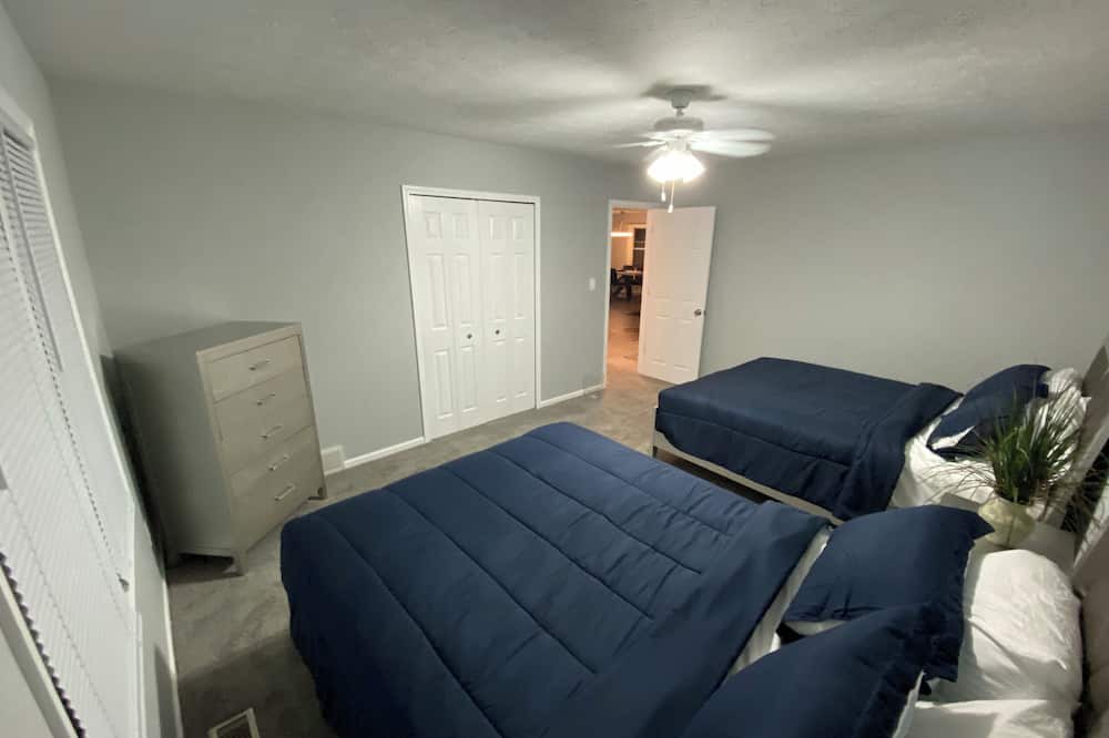 Photo of Bedroom in Lyndhurst