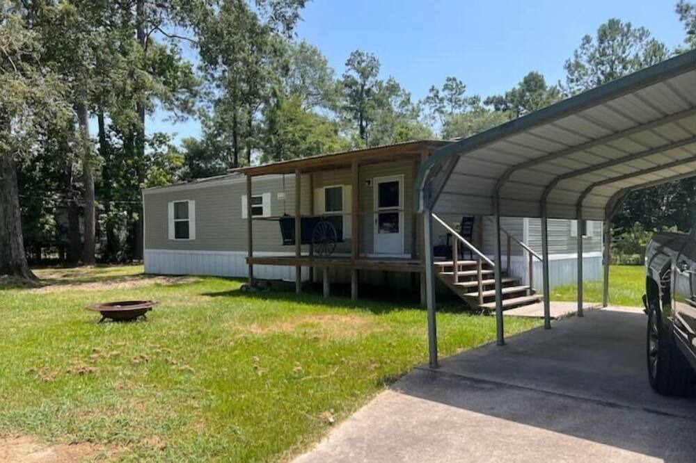 Photo of Outdoor in Orange