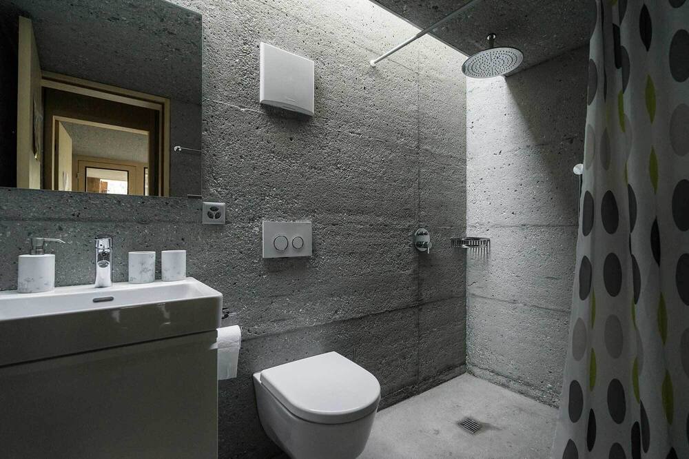 Photo of Bathroom in Evolene