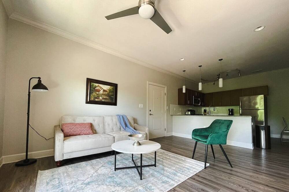 Photo of Livingroom in Rock Creek